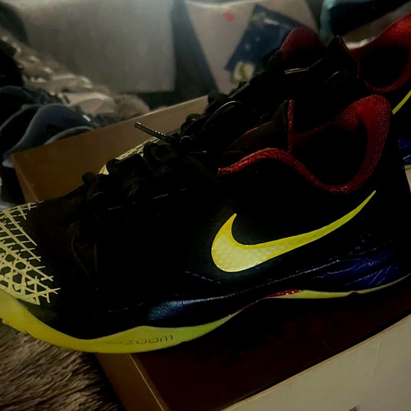 Nike Zoom Kobe Venomenon 4 Glow In The Dark Size 9 635578-003 Black Purple OG - Picture 2 of 6